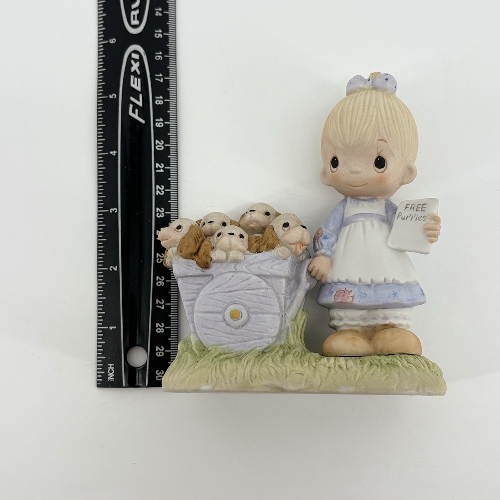 RARE 1977 Precious Moments "God Loveth a Cheerful Giver" Free Puppies Figurine - Picture 14 of 15